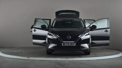 NISSAN QASHQAI 1.3 DiG-T MH Acenta Premium