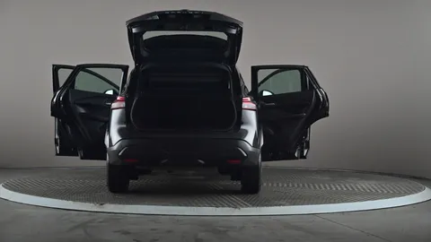 NISSAN QASHQAI 1.3 DiG-T MH Acenta Premium