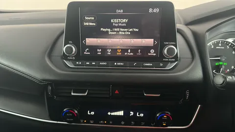 NISSAN QASHQAI 1.3 DiG-T MH Acenta Premium