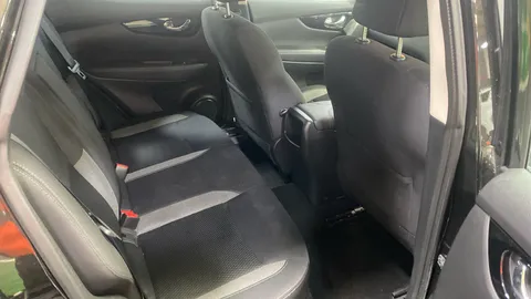 Nissan Qashqai 1.3 DiG-T Acenta Premium 5dr