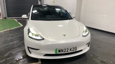 Tesla                     Model 3 Long Range AWD 4dr Auto