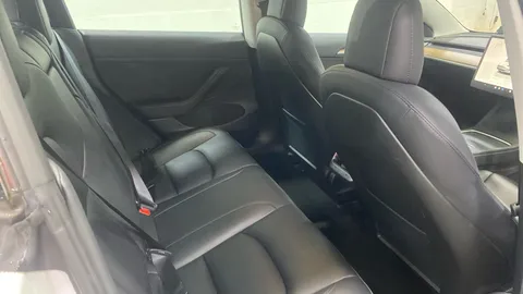 Tesla                     Model 3 Long Range AWD 4dr Auto