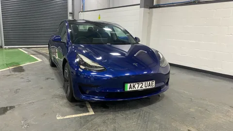 Tesla                     Model 3 RWD Auto