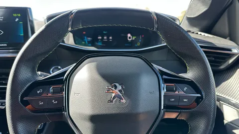 Peugeot 208 100kW GT Premium 50kWh Auto