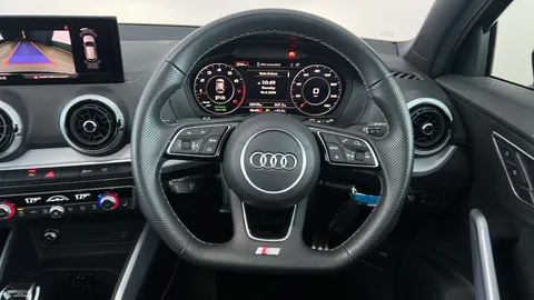 AUDI Q2 35 TFSI Black Edition S Tronic