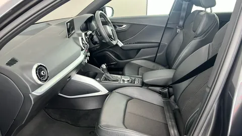 AUDI Q2 35 TFSI Black Edition S Tronic