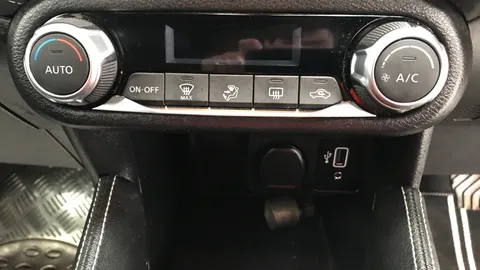 Nissan Micra 1.0 IG-T 100 N-Sport Xtronic