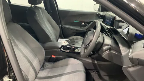 Peugeot 2008 100kW Allure Premium+ 50kWh 5dr Auto