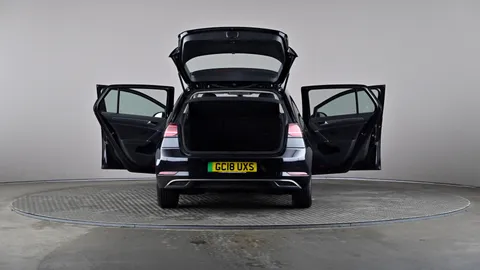 VOLKSWAGEN GOLF 99kW e-Golf 35kWh Auto