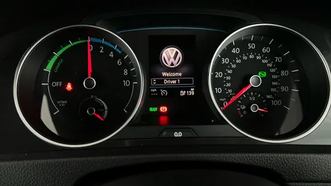 VOLKSWAGEN GOLF 99kW e-Golf 35kWh Auto