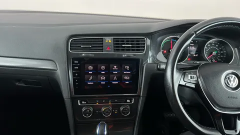 VOLKSWAGEN GOLF 99kW e-Golf 35kWh Auto