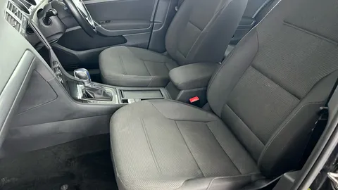 VOLKSWAGEN GOLF 99kW e-Golf 35kWh Auto