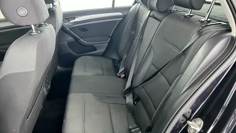 VOLKSWAGEN GOLF 99kW e-Golf 35kWh Auto