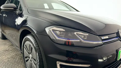 VOLKSWAGEN GOLF 99kW e-Golf 35kWh Auto