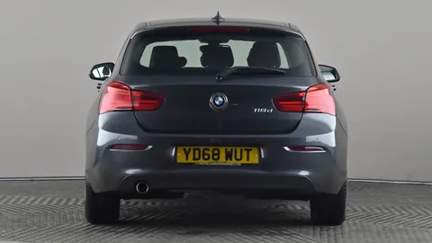 BMW 1 SERIES 116d SE Business [Nav/Servotronic]