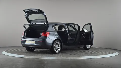 BMW 1 SERIES 116d SE Business [Nav/Servotronic]