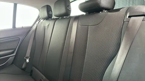 BMW 1 SERIES 116d SE Business [Nav/Servotronic]