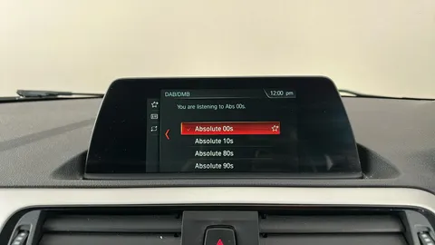 BMW 1 SERIES 116d SE Business [Nav/Servotronic]