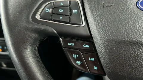 FORD ECOSPORT 1.0 EcoBoost 125 Titanium