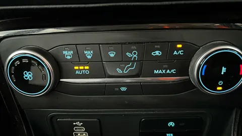 FORD ECOSPORT 1.0 EcoBoost 125 Titanium