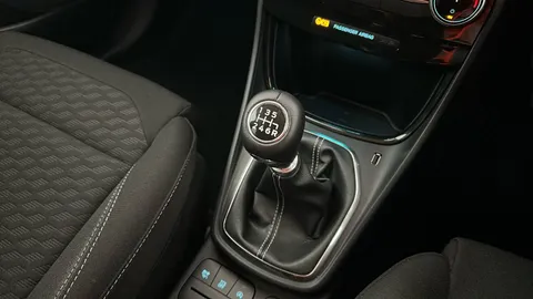 FORD PUMA 1.0 EcoBoost Hybrid mHEV Titanium