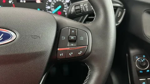 FORD PUMA 1.0 EcoBoost Hybrid mHEV Titanium