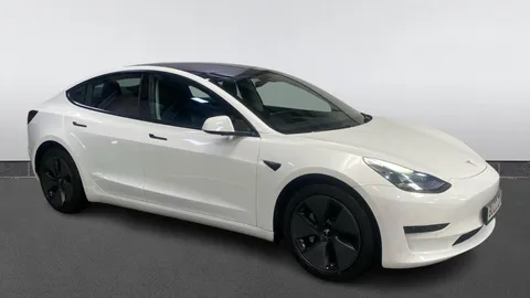 TESLA MODEL 3 Standard Plus Auto