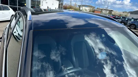 AUDI Q3 1.4T FSI S Line Edition S Tronic