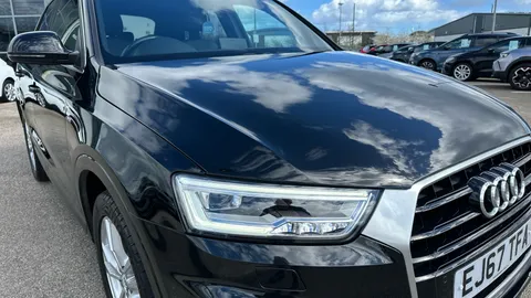 AUDI Q3 1.4T FSI S Line Edition S Tronic