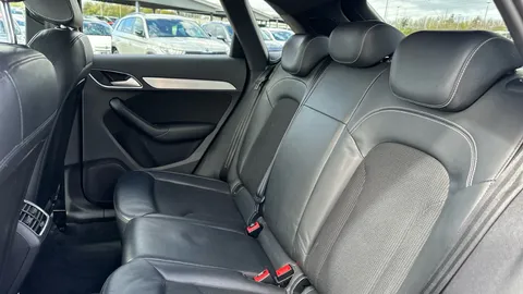 AUDI Q3 1.4T FSI S Line Edition S Tronic