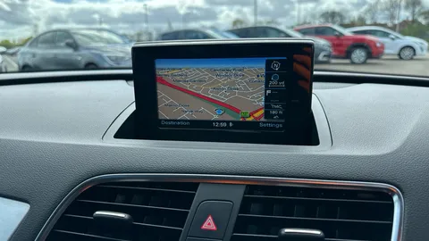 AUDI Q3 1.4T FSI S Line Edition S Tronic