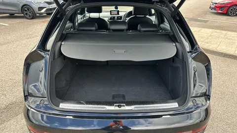 AUDI Q3 1.4T FSI S Line Edition S Tronic