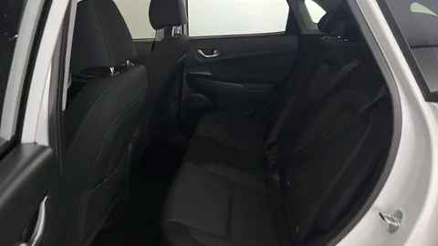 HYUNDAI KONA 100kW Premium 39kWh Auto