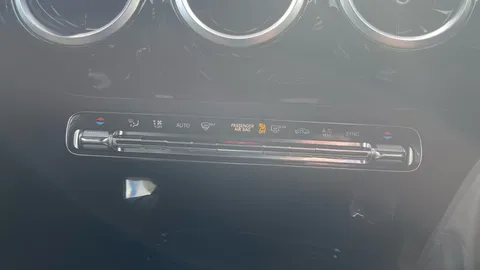 MERCEDES-BENZ A CLASS A180d AMG Line Auto