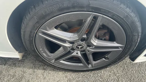 MERCEDES-BENZ A CLASS A180d AMG Line Auto