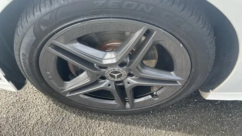 MERCEDES-BENZ A CLASS A180d AMG Line Auto