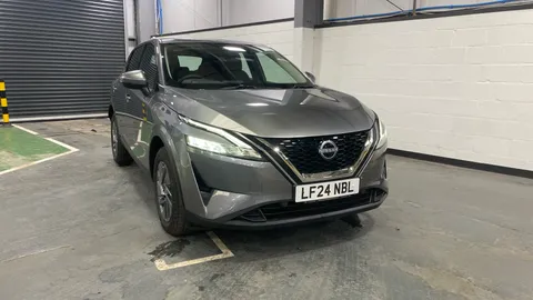 Nissan Qashqai 1.3 DiG-T MH Acenta Premium 5dr