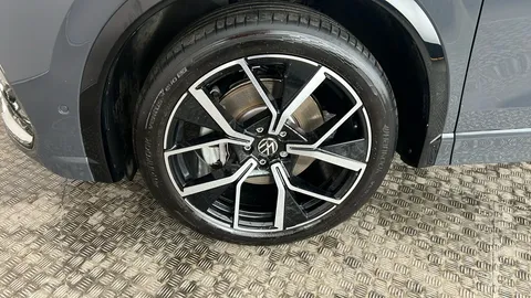 VOLKSWAGEN TIGUAN 1.5 TSI eHybrid R-Line DSG
