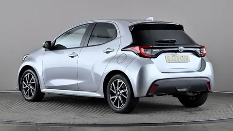 Toyota Yaris 1.5 Hybrid Design CVT