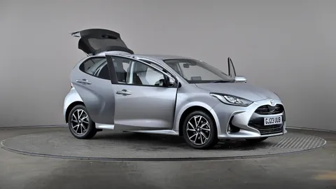 Toyota Yaris 1.5 Hybrid Design CVT