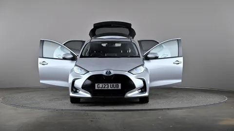 Toyota Yaris 1.5 Hybrid Design CVT