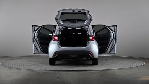 Toyota Yaris 1.5 Hybrid Design CVT