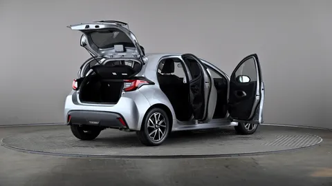 Toyota Yaris 1.5 Hybrid Design CVT