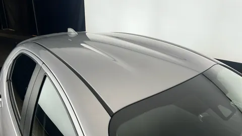 Toyota Yaris 1.5 Hybrid Design CVT