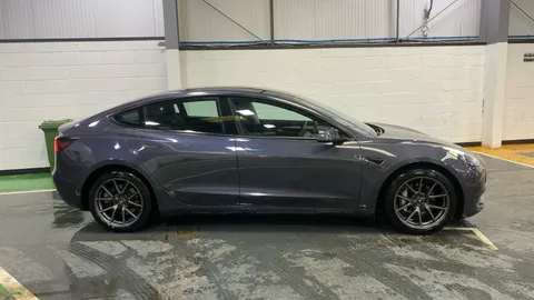 Tesla                     Model 3 Standard Plus Auto