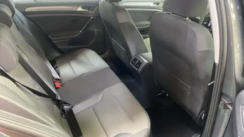 Volkswagen Golf 1.0 TSI 110 SE [Nav]