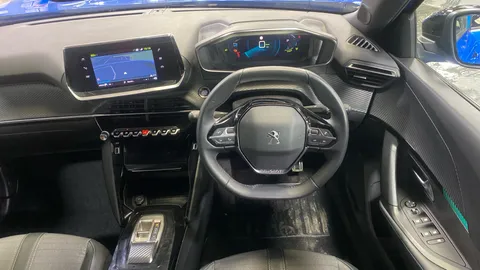 Peugeot 2008 100kW Allure Premium+ 50kWh Auto