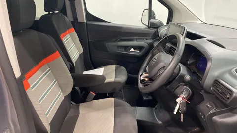 Citroen Berlingo 100kW Flair XTR M 50kWh Auto