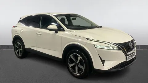 Nissan Qashqai 1.3 DiG-T MH N-Connecta