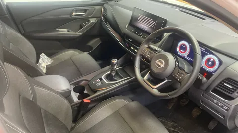 Nissan Qashqai 1.3 DiG-T MH N-Connecta